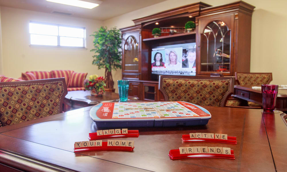 Play games like Scrabble with friends at Bear Hollow Estates
