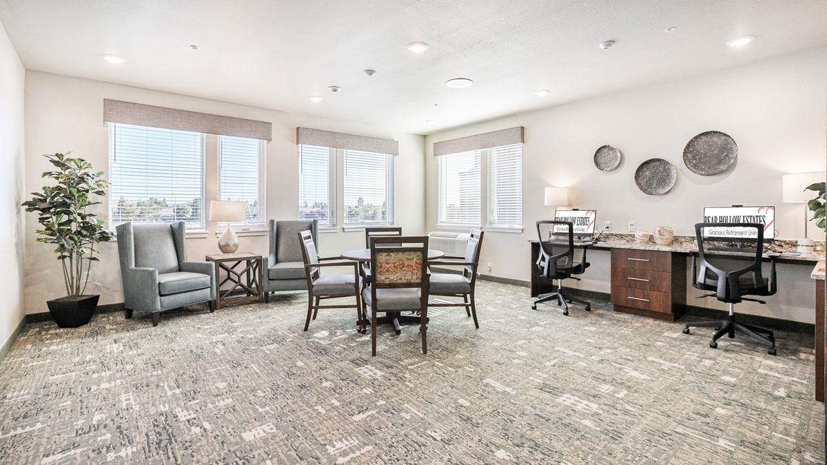Bear Hollow Estates business center2